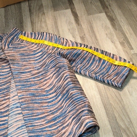 Misook Zebra Print Metallicized Long Sleeve Open Front Blazer Size‎ Small - Picture 15 of 15